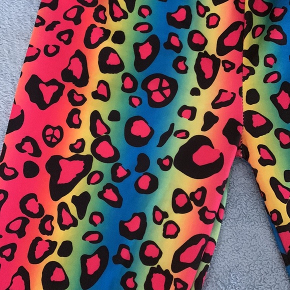 3 pairs of leggings. Thin for warmer weather. Small - Picture 4 of 9